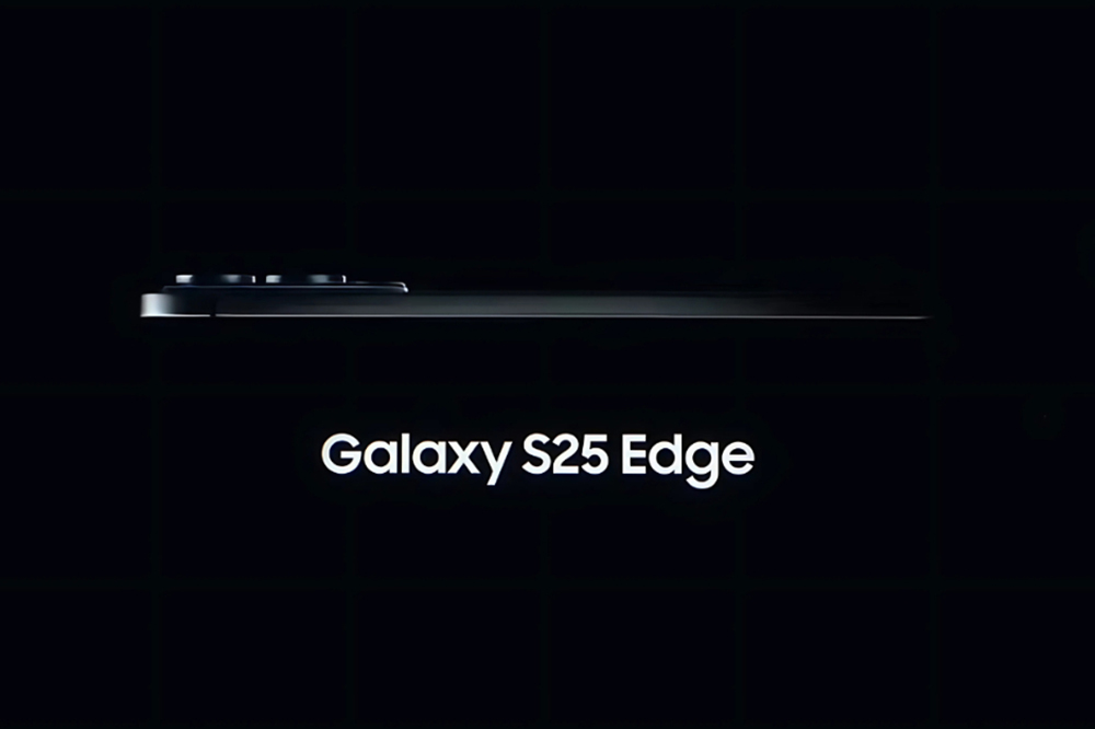 Samsung hé lộ Galaxy S25 Edge đối đầu iPhone 17 Air- Ảnh 1. Samsung hé lộ Galaxy S25 Edge đối đầu iPhone 17 Air- Ảnh 1.