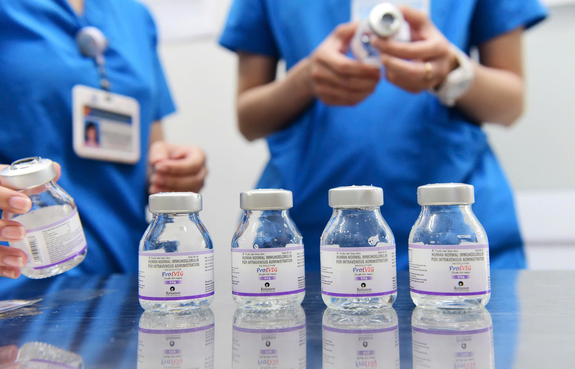 Sản xuất huyết tương trong nước: không thể chậm hơn - Ảnh 1. Sản xuất huyết tương trong nước là bước ngoặt để tránh thiếu thuốc chữa bệnh - Ảnh 1.