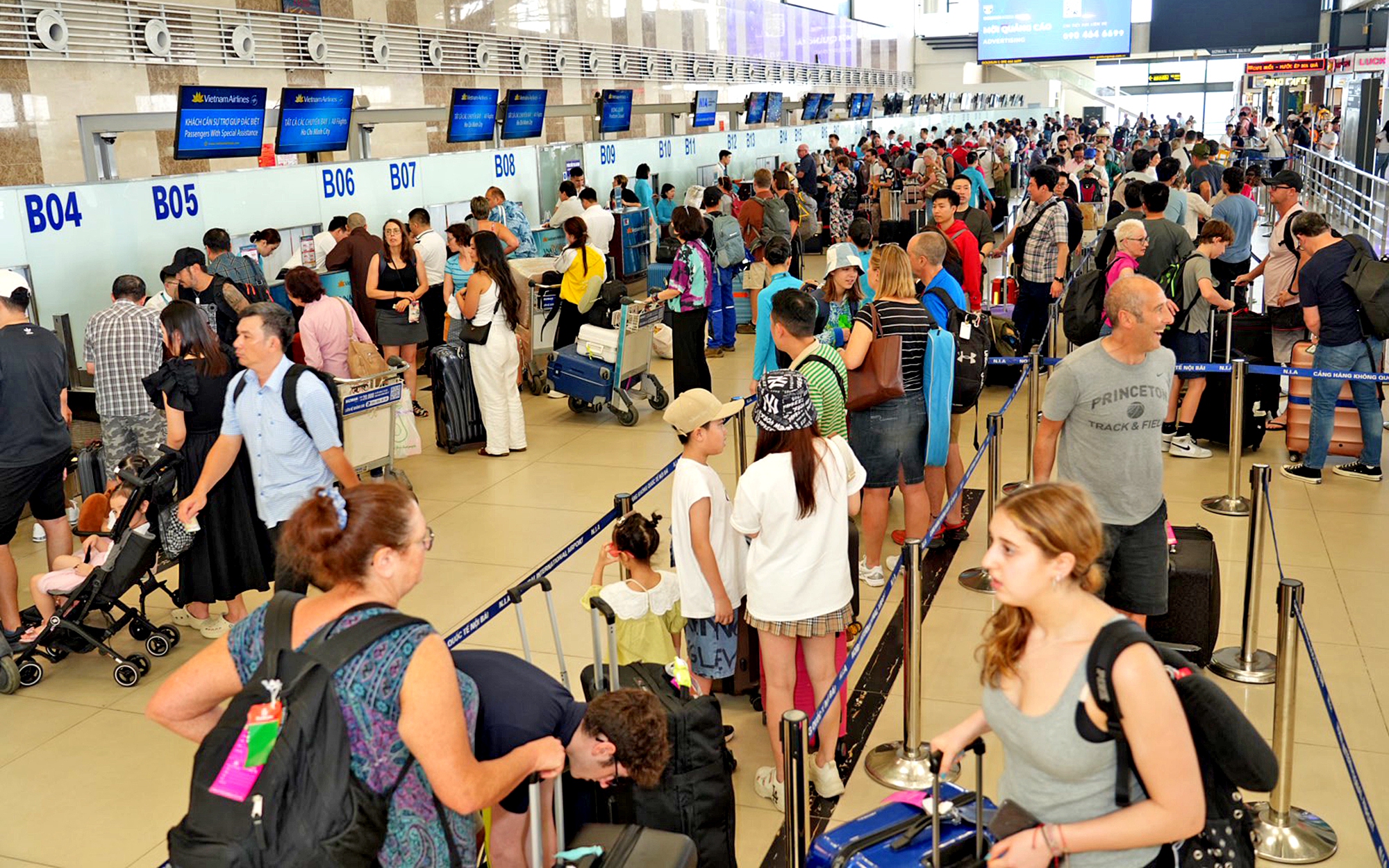 Tăng chuyến tuyến bay Cà Mau - TP.HCM dịp tết Nguyên đán 2025- Ảnh 2. Vé máy bay Tết đang còn hay hết?