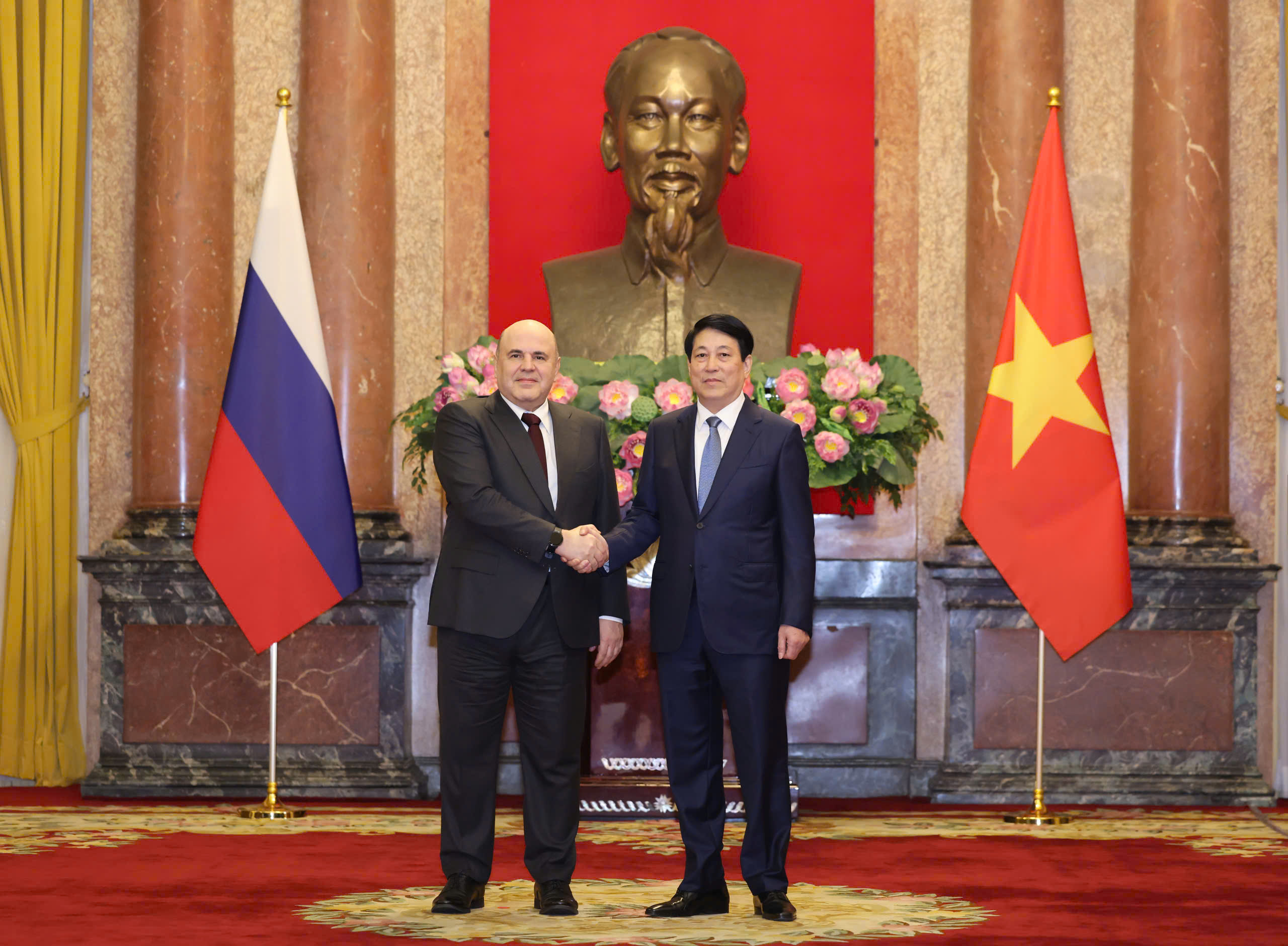 Thủ tướng Nga trao Huân chương Hữu nghị tặng Chủ tịch nước Lương Cường- Ảnh 4. Thủ tướng Nga trao Huân chương Hữu nghị tặng Chủ tịch nước Lương Cường- Ảnh 4.