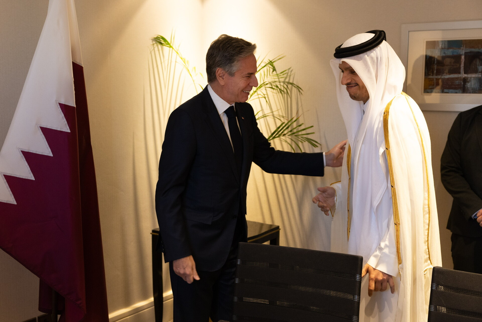 thu tuong qatar keu goi luc luong israel rut khoi vung dem syria hinh 1
