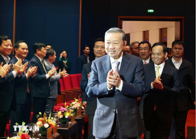 Tổng Bí thư Tô Lâm dự Diễn đàn Quốc gia Phát triển doanh nghiệp công nghệ số Việt Nam- Ảnh 1. Tổng Bí thư Tô Lâm dự Diễn đàn Quốc gia Phát triển doanh nghiệp công nghệ số Việt Nam- Ảnh 1.