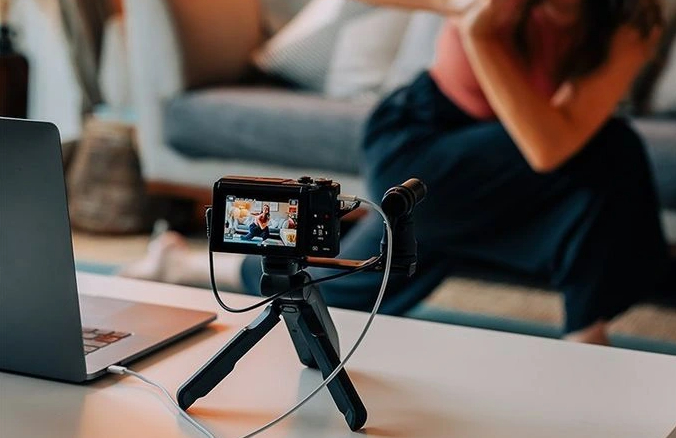 Tranh cãi việc Canon tính phí hằng tháng cho phần mềm webcam- Ảnh 1. Tranh cãi việc Canon tính phí hằng tháng cho phần mềm webcam- Ảnh 1.