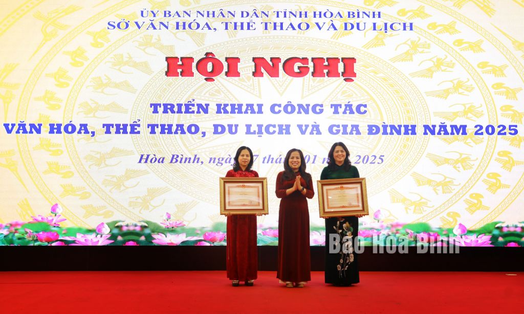 Hòa Bình: Triển khai công tác văn hoá, thể thao, du lịch và gia đình năm 2025 - Ảnh 1. Hòa Bình: Triển khai công tác văn hoá, thể thao, du lịch và gia đình năm 2025 - Ảnh 1.