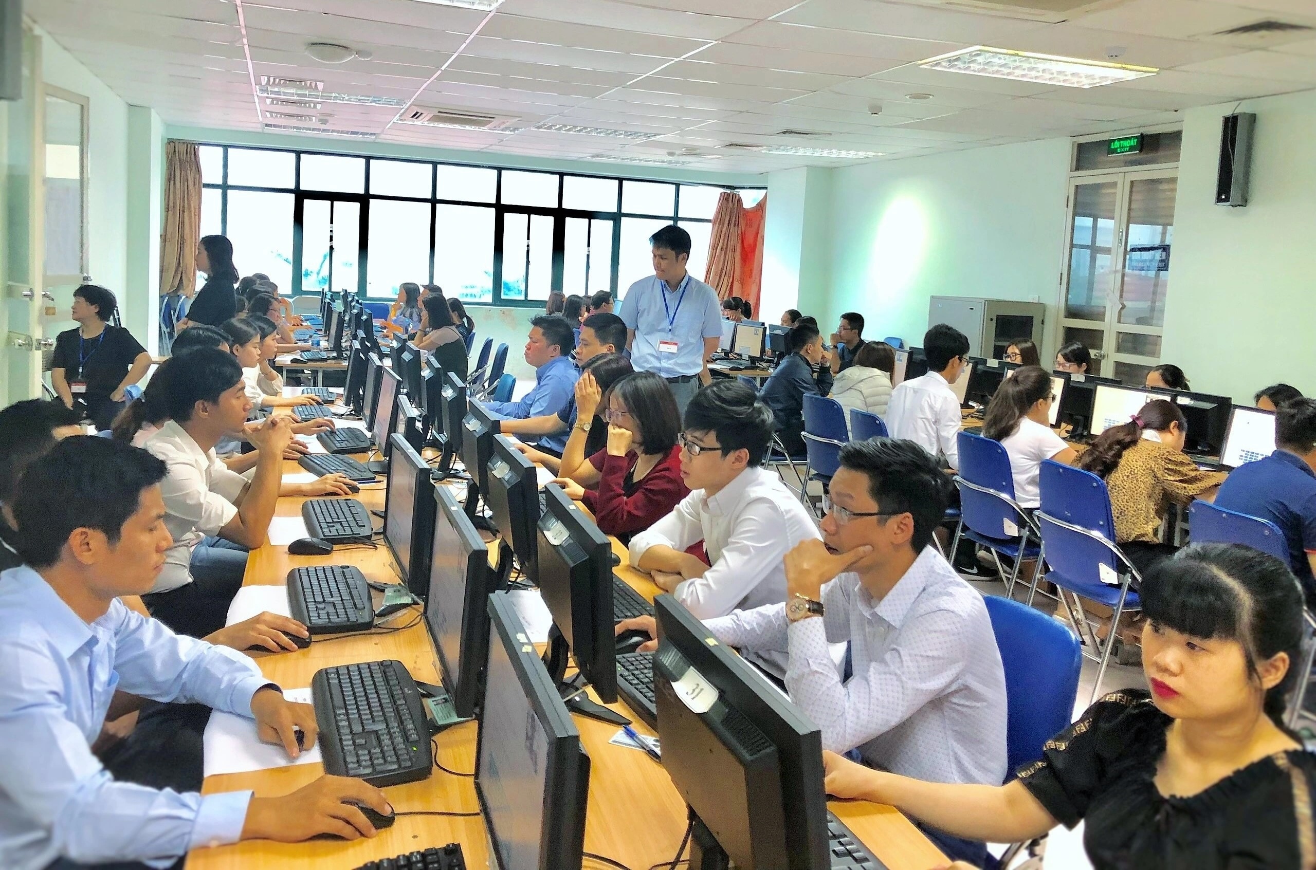 Từ hôm nay, người tài vào công chức có thể hưởng lương gần 60 triệu/tháng- Ảnh 1. Từ hôm nay, người tài vào công chức có thể hưởng lương gần 60 triệu/tháng- Ảnh 1.