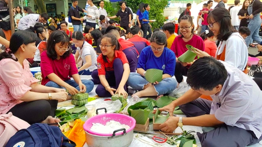 Vì sao thưởng tết mỗi trường đại học khác nhau?- Ảnh 1. Vì sao thưởng tết mỗi trường đại học khác nhau?- Ảnh 1.