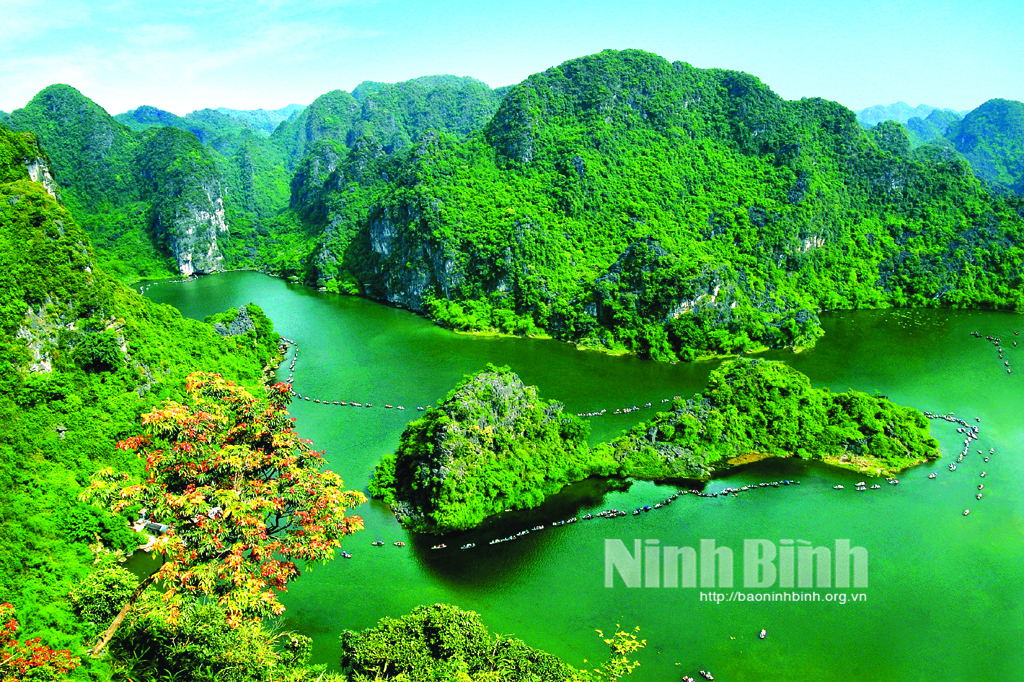 Non nước Tràng An. Ảnh: Vũ Đức Phương Non nước Tràng An. Ảnh: Vũ Đức Phương