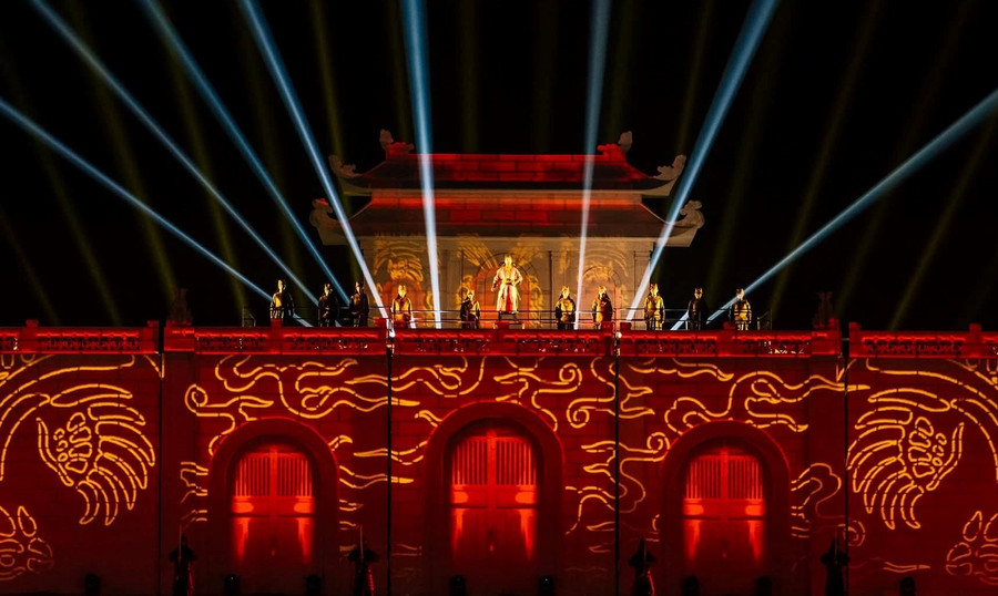 Cổ phục được tái hiện tại Festival Ninh Bình lần thứ III. dua-co-phuc-viet-ve-mien-di-san-3.jpg