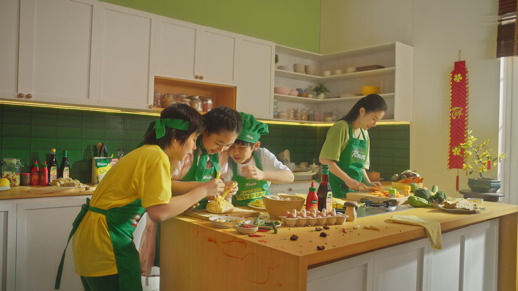 Giữ Tết Việt mãi đậm nét trong lòng thế hệ mai sau - 2 Giữ Tết Việt mãi đậm nét trong lòng thế hệ mai sau - 2