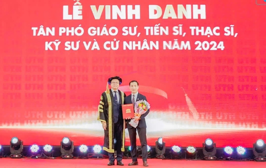 Tiến sĩ duy nhất trở thành Phó giáo sư năm 2024 tại một trường đại học - 1 Tiến sĩ duy nhất trở thành Phó giáo sư năm 2024 tại một trường đại học - 1