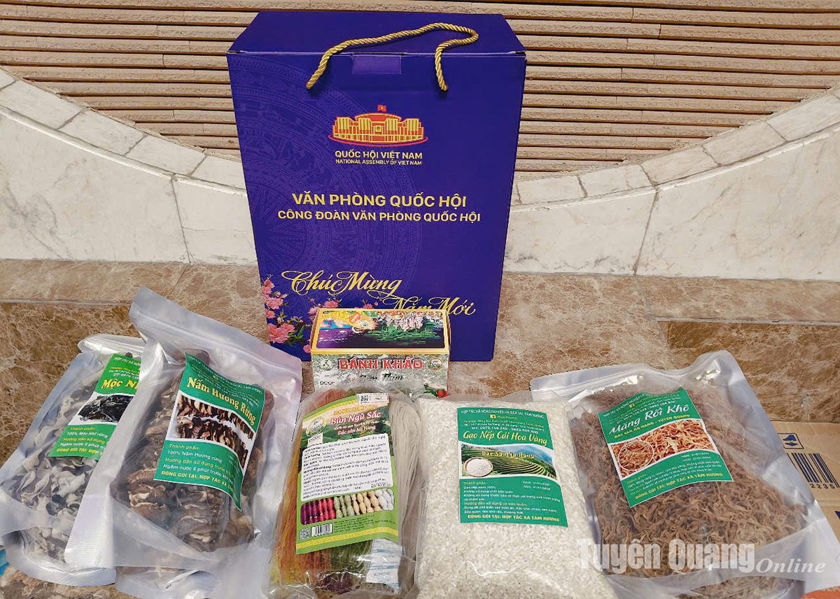 Năm thứ 3 liên tiếp sản phẩm OCOP Tuyên Quang được Văn phòng Quốc hội chọn làm quà Tết