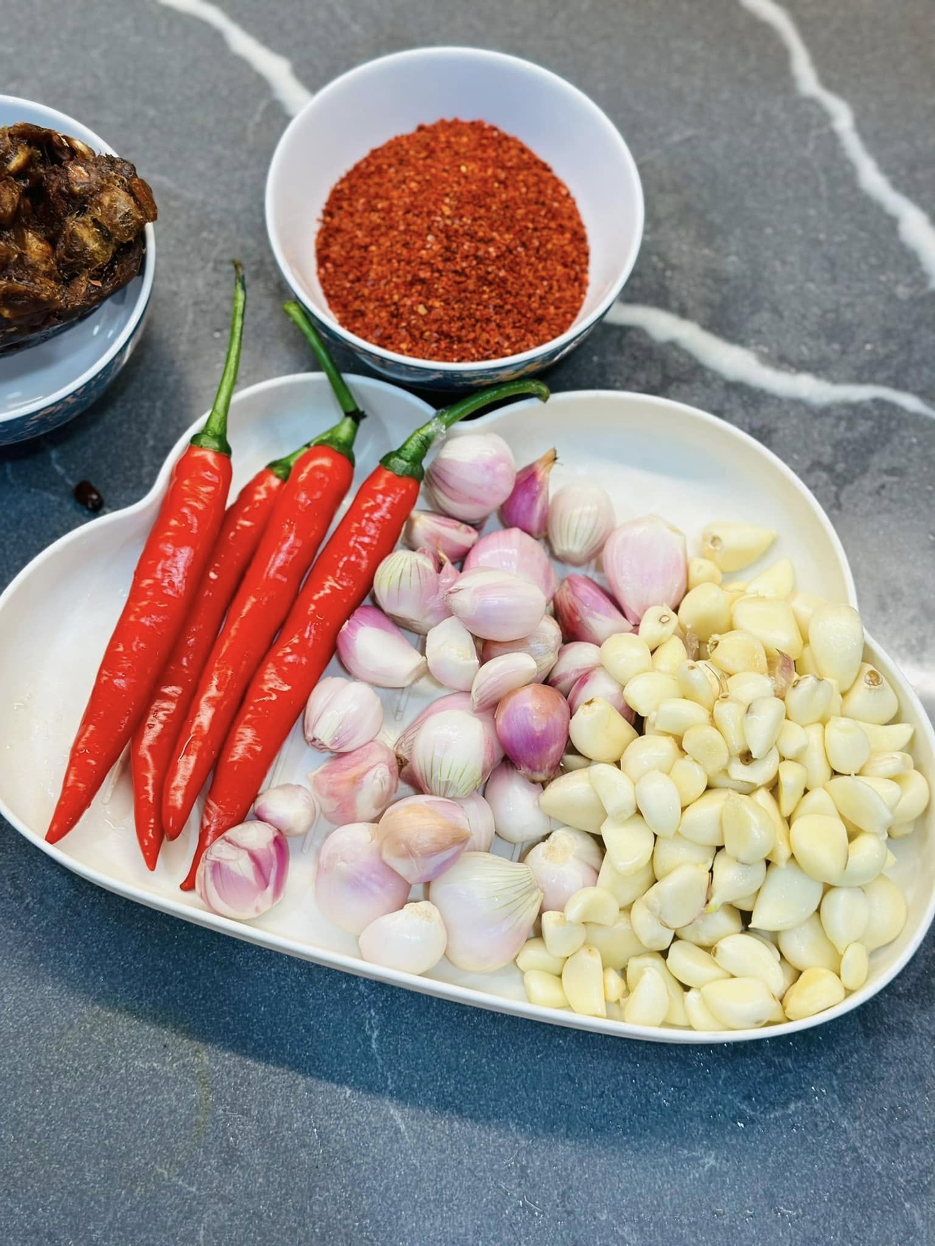 Nước sốt Thái chua ngọt, món Tết nào chấm cũng hợp vị - 2 Nước sốt Thái chua ngọt, món Tết nào chấm cũng hợp vị - 2