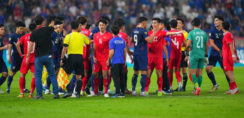 Bàn thắng thiếu cao thượng của Supachok được bình chọn nhiều nhất AFF Cup - 2 Bàn thắng thiếu cao thượng của Supachok được bình chọn nhiều nhất AFF Cup - 2
