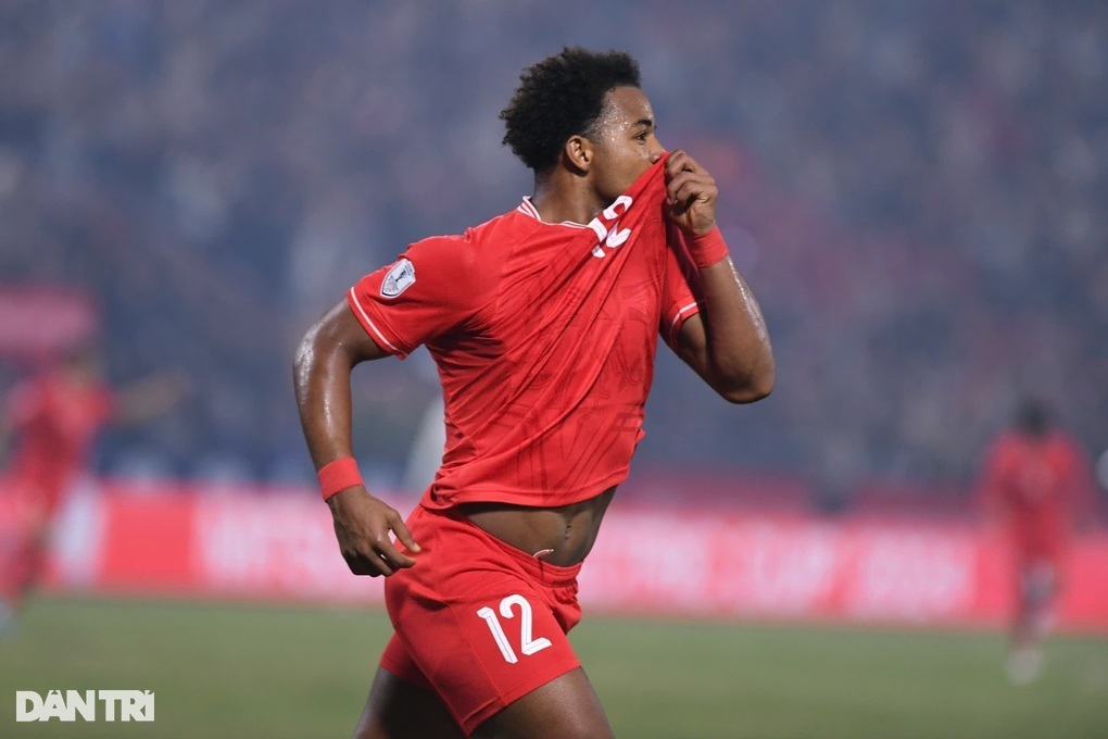 Nguyễn Xuân Son lọt top 8 thế giới, vượt qua Messi, Mbappe về ghi bàn - 1 Nguyễn Xuân Son lọt top 8 thế giới, vượt qua Messi, Mbappe về ghi bàn - 1