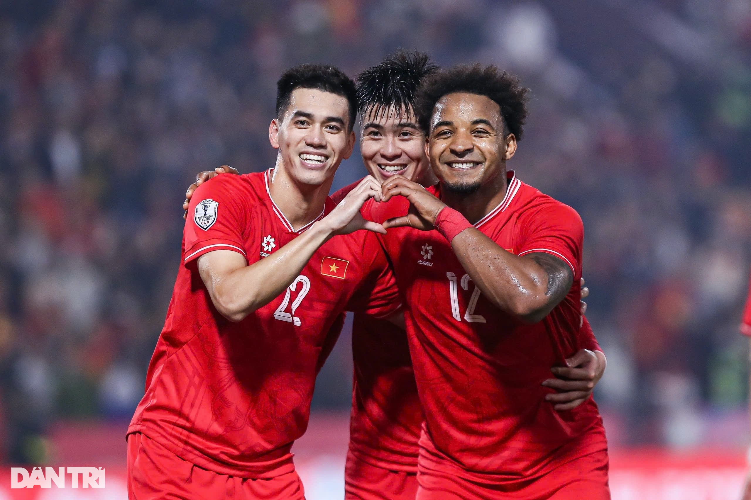 Bóng đá Việt Nam năm 2025: Tương lai bắt đầu từ AFF Cup - 1 Bóng đá Việt Nam năm 2025: Tương lai bắt đầu từ AFF Cup - 1