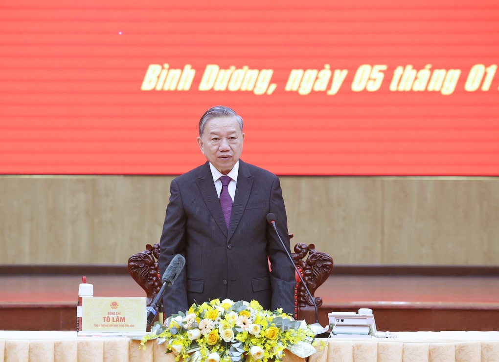 Bình Dương phải chuẩn bị đầy đủ hành trang cùng cả nước bước vào kỷ nguyên mới - 2 Bình Dương phải chuẩn bị đầy đủ hành trang cùng cả nước bước vào kỷ nguyên mới - 2