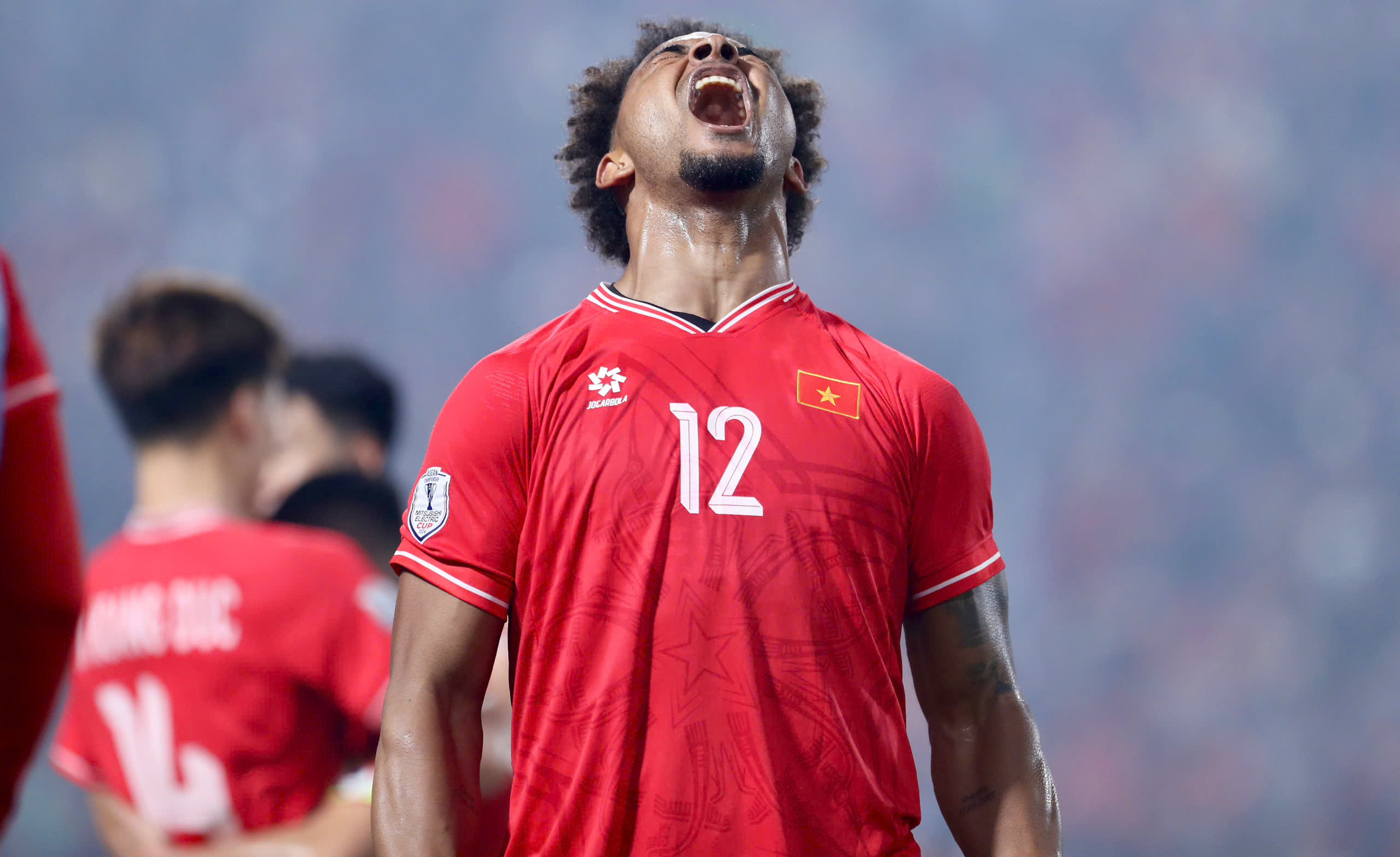 AFF Cup hết từ lâu, cổng bầu chọn danh hiệu vẫn thênh thang: ‘Lãi’ nhất đội tuyển Việt Nam
- Ảnh 1. AFF Cup hết từ lâu, cổng bầu chọn danh hiệu vẫn thênh thang: ‘Lãi’ nhất đội tuyển Việt Nam
- Ảnh 1.